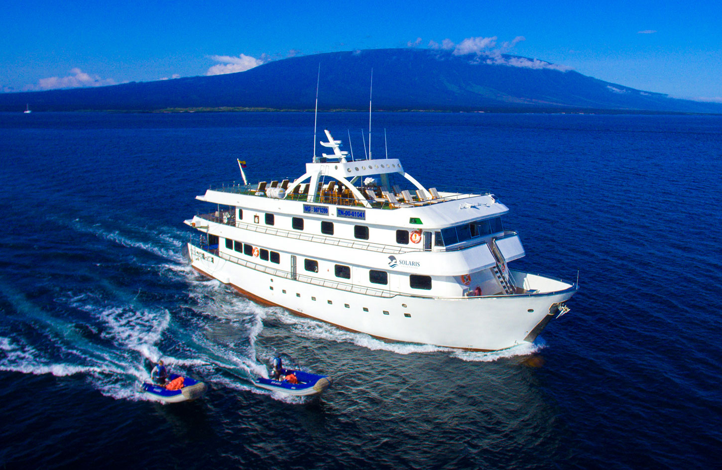 Luxury Class - Galapagos Islands Tours